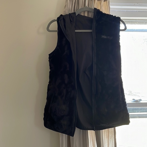 Reversible marmot vest size small - Picture 1 of 3